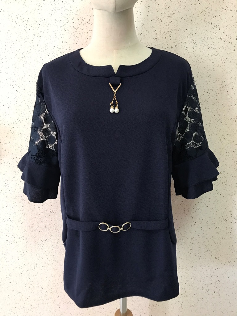 53696 เสื้อแฟชั่นแขนลูกไม้แต่งระบายสีกรมท่า