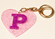 พวงกุญแจอะคริลิกหัวใจเล็กตัวอักษร P