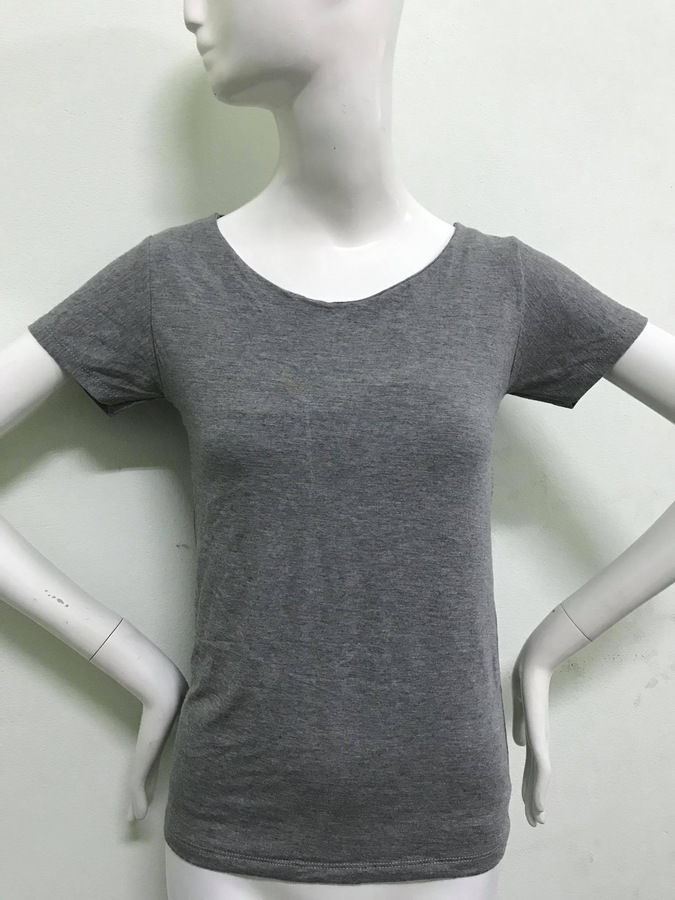 เสื้อยืดเรย่อนสีเทา
