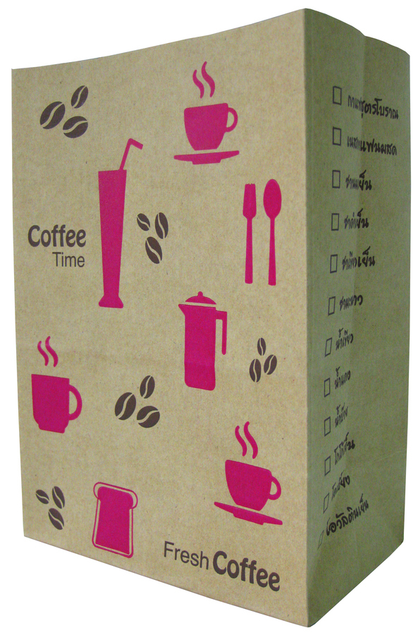 ถุงกาแฟพิมพ์ลาย(Coffee Bag)
 13x8x18.5cm.
จำนวนบรรจุต่อแพ็ค : 100 ใบ
รายละเอียดสินค้า : กระดาษคราฟท์ 125 แกรม, พิมพ์ 1 สี, ไม่มีหูหิ้ว, ผลิตจากกระดาษรีไซเคิล ใช้บรรจุถุงเครื่องดื่มทั่วไป
