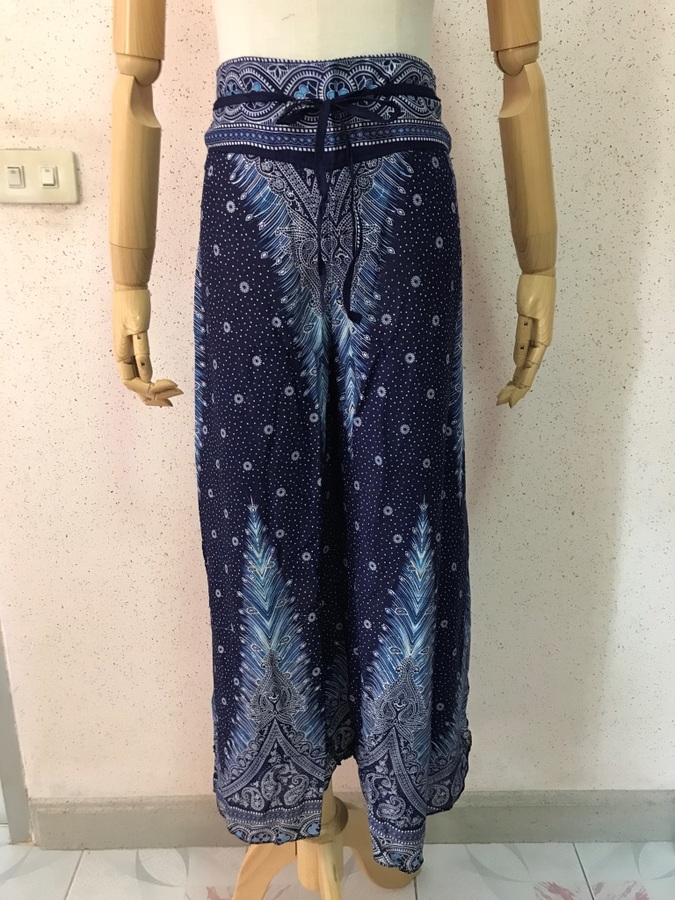 94215 กางเกงขาบานลายขนนกยูงสีกรมท่า