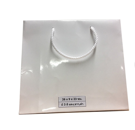 ถุงช้อปปิ้ง (Shopping bags) มีสีขาวเคลือบเงา
31x11x42cm.
จำนวนบรรจุต่อแพ็ค : 25 ใบ
รายละเอียดสินค้า : กระดาษอาตการ์ด 190 แกรม, ไม่พิมพ์,หูเกลียวกระดาษ, ไม่มีกระดาษรองก้น
