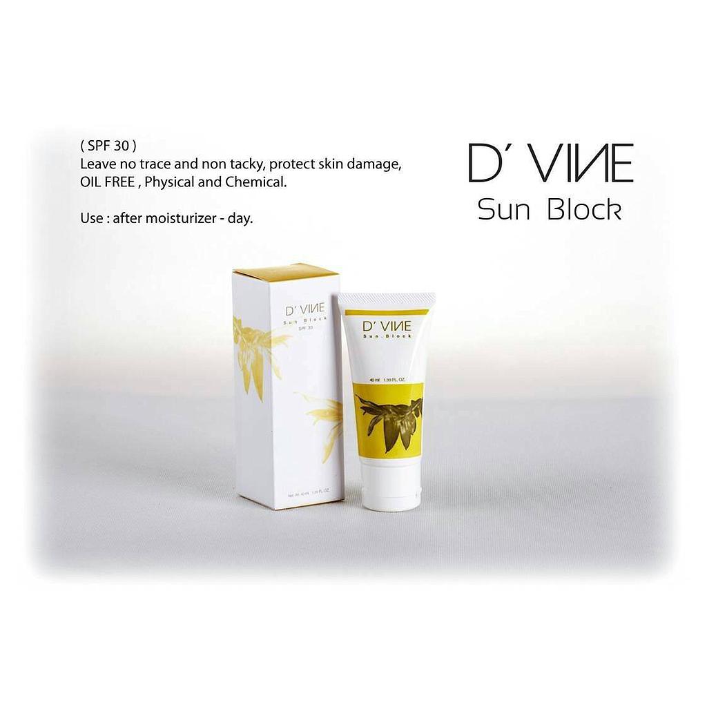 ครีมกันแดด SPF 30 เนื้อบางเบา ไม่เหนียวเหนอะหนะ มีส่วนผสมที่มีประสิทธิภาพในการช่วยสะท้อนและกระจายรังสี UV จึงช่วยป้องกันผิวจากการทำลายของรังสี UV  