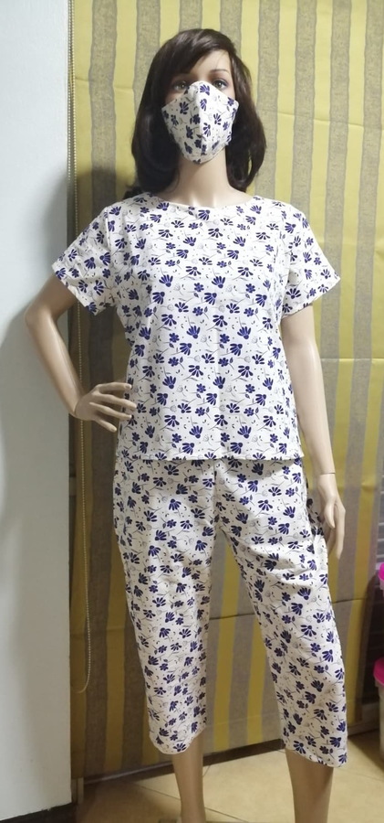 ชุดเสื้อกางเกงผ้าฝ้ายแถมฟรีหน้ากากผ้า3ชั้น
