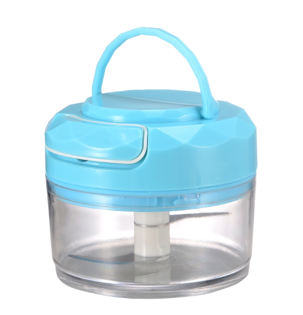 ครื่องบดพกพาขนาดเล็กเครื่องฝากล่องผลิตจากพลาสติก ABS วางผลิตจากพลาสติก PC มีความใสและหนาใบมีดทำจากสแตนเลส 402 จำนวน 2 ใบมีดและเชือกไนล่อนการลากสาย 1 ครั้ง ขั้นตอนด้วยมีด 21 ครั้งประหยัดเวลาและประหยัดค่าใช้จ่ายเพราะไม่ใช้ไฟฟ้าและยังล้างทำความสะอาดง่ายขนาด 8.8X7.5 ซมขนาดสินค้า: 8.8X7.5 ซม