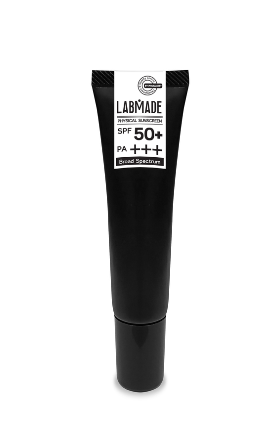 LABMADE PHYSICAL SUNSCREEN SPF50+ PA+++
แลบเมด ฟิสิคอล ซันสกรีน เอสพีเอฟ 50+ พีเอ+++
ครีมกันแดด แบบ Physical สูตรพิเศษ มีค่า SPF มากกว่า 50 พร้อมด้วยค่า PA+++ 
เนื้อครีมไม่เหนอะหนะ ทาแล้วซึมแห้ง สามารถเกลี่ยแป้งได้ง่าย สามารถทนน้ำได้ดี 
พร้อมทนเหงื่อทำให้ไม่เกิดคราบครีมกันแดดไหลเยิ้มบนผิวหน้าระหว่างวัน
