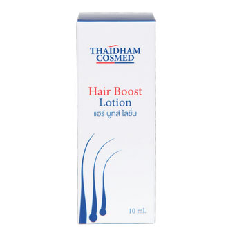 โลชั่นบำรุงผมให้ดกดำ

Hair Boost Lotion โลชั่นบำรุงผมให้ดกดำ จากสารสกัดสมุนไพรธรรมชาติ 8 ชนิด โดยทีมเภสัชกรผู้เชี่ยวชาญด้านผมและผิวพรรณ

ส่วนประกอบสำคัญ :

• Angelica keiskei Leaf/Stem Extract สมุนไพรธรรมชาติจากตอนใต้ของประเทศญี่ปุ่น กระตุ้นการสร้างเม็ดสีให้เซลล์รากผม

• Anthemis nobilis Extract ลดอาการระคายเคือง และ อาการอักเสบของหนังศีรษะ

• Camellia sinensis Leaf Extract กระตุ้นการงอกใหม่ของเส้นผม และ ป้องกันผมร่วง

• Eriobotrya japonica Leaf Extract กระตุ้นการงอกใหม่ของเส้นผมและ ป้องกันผมร่วง

• Gingko biloba Leaf Extract กระตุ้นการงอกใหม่ของเส้นผม และ ป้องกันผมร่วง กระตุ้นการไหลเวียนโลหิตบริเวณหนังศีรษะ

• Glycerrhiza inflate Leaf Extract ยับยั้งฮอร์โมนเพศชายเฉพาะที่ Dihydrotestosterone (DHT) ป้องกันผมร่วง

• Larix europaea Wood Extract กระตุ้นการงอกใหม่ของเส้นผมและ ป้องกันผมร่วง

• Panax ginseng Root Extract กระตุ้นการงอกใหม่ของเส้นผมและ ป้องกันผมร่วง กระตุ้นการไหลเวียนโลหิตบริเวณหนังศีรษะ

วิธีใช้ : หยด Hair Boost Lotion ลงบนหนังศีรษะในบริเวณที่ผมร่วงหรือผมบาง เช้า-ก่อนนอน