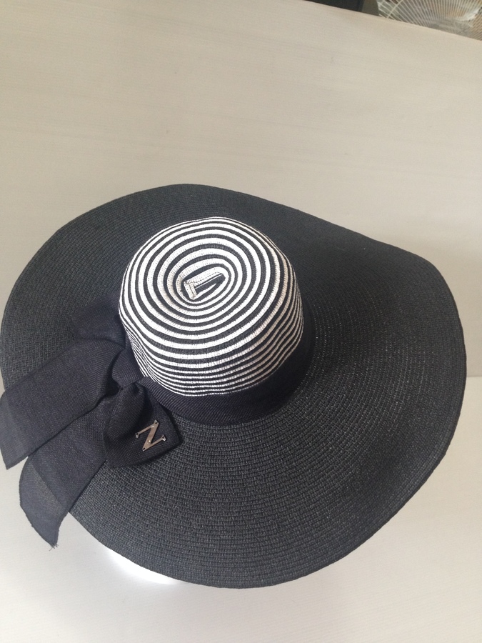 A023-S/M รุ่น N Straw Hat Black White
