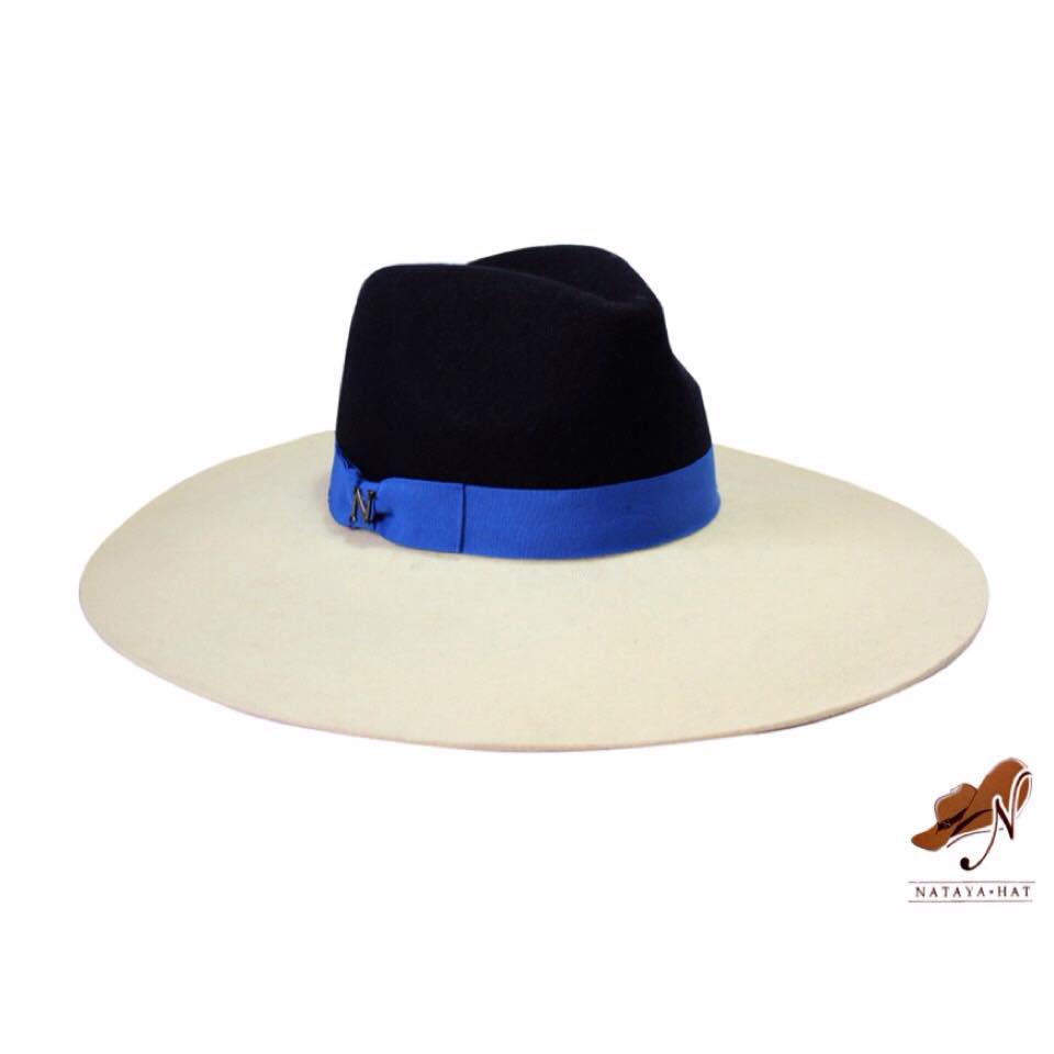 A030-M	รุ่น Virginie Capeline Hat Black White Blue Ribbon
