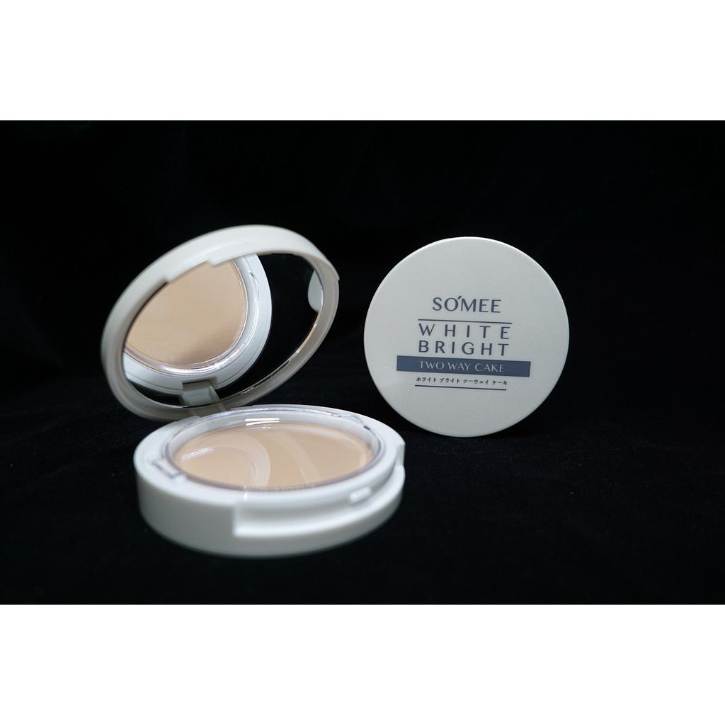 แป้งพัฟผสมรองพื้นและกันแดด เบอร์ 01 Natural Beige
