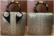 กระเป๋าถือหนังงูลิมิเต็ด พร้อมพันผ้าพันหู
รุ่น MINI SQUARE F LIMITED BELLY PEARL GOLD PYTHON + LEO TWILLY