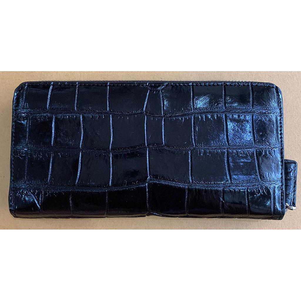 กระเป๋าสตางค์หนังจระเข้
รุ่น ZIP AROUND WALLET BLACK CROCODILE