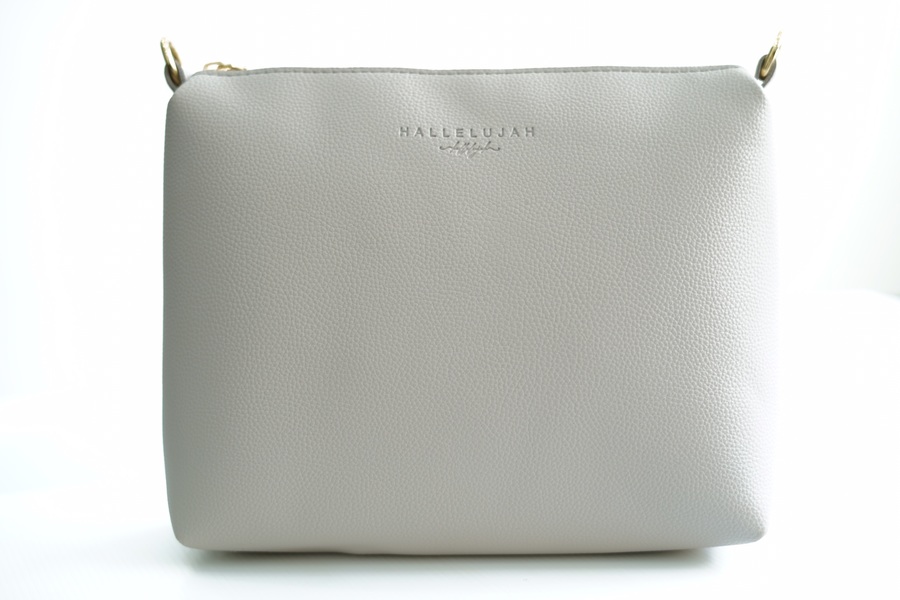 กระเป๋าหนัง HALLELUJAH (ฮาเลลูยา) Crossbody สีเทาอ่อน