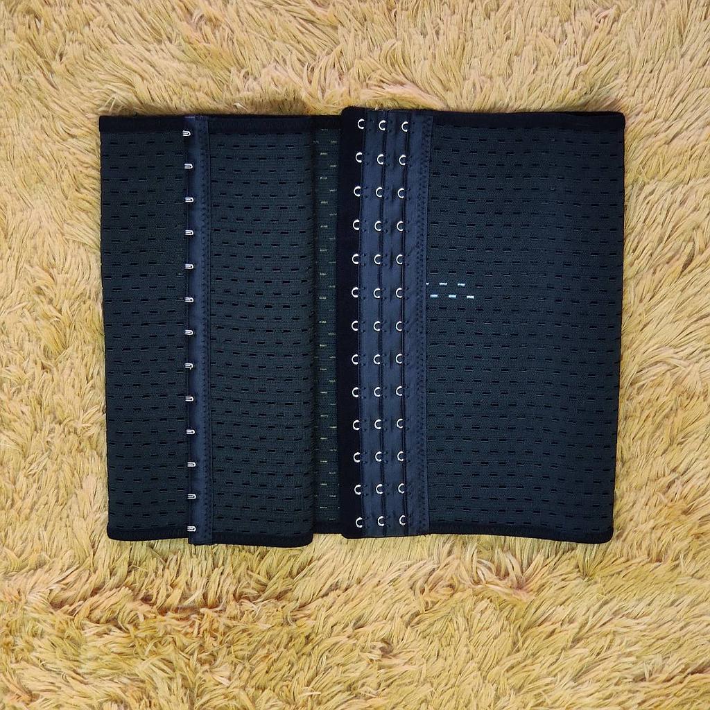 ครอเซ็ท เข็มขัดรัดหน้าท้อง สีดำ ไซส์ M