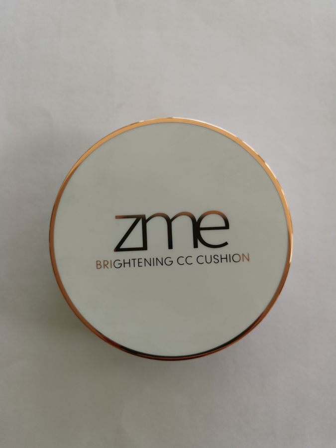 ไบรท์เทนนิ่ง ซีซี คุชชั่น
สี Aura Bright 