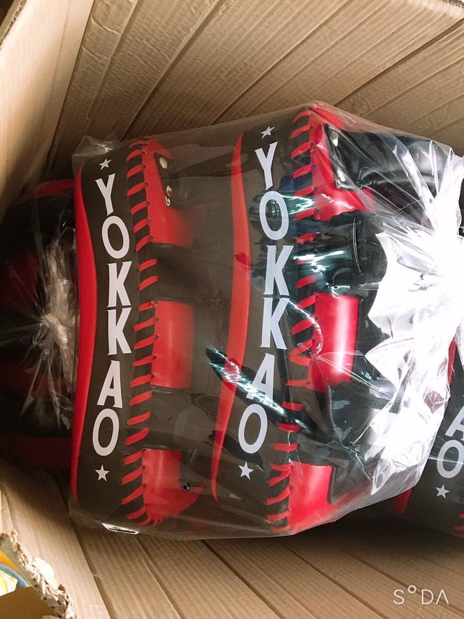 Kicking pads MICROFIBER LEATHER red/black