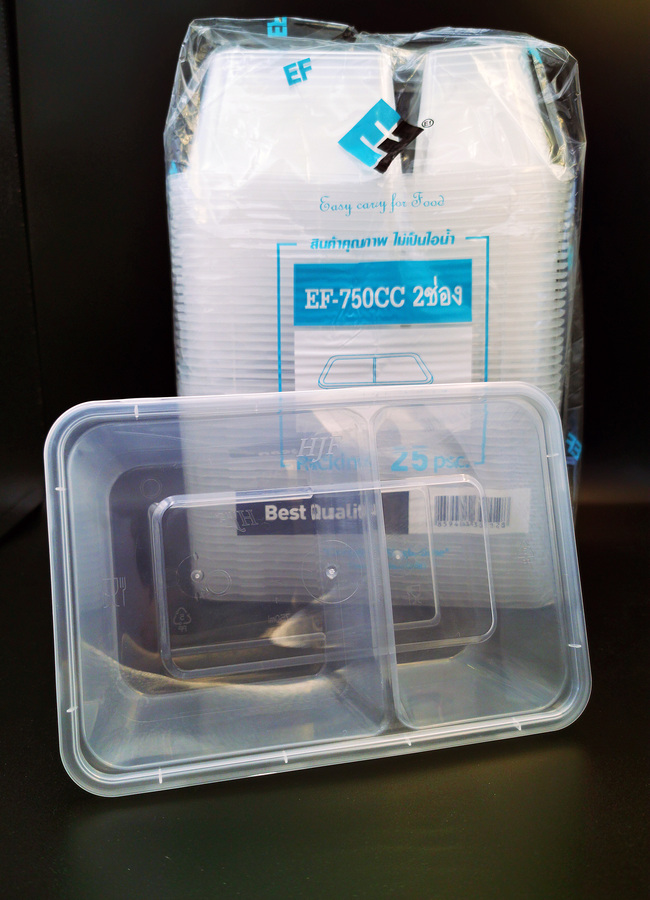 กล่องข้าวPP สี่เหลี่ยมความจุ750CC 2 ช่อง  
เข้าไมโครเวฟได้ ทนความร้อนได้ 95องศาเซลเซียส
