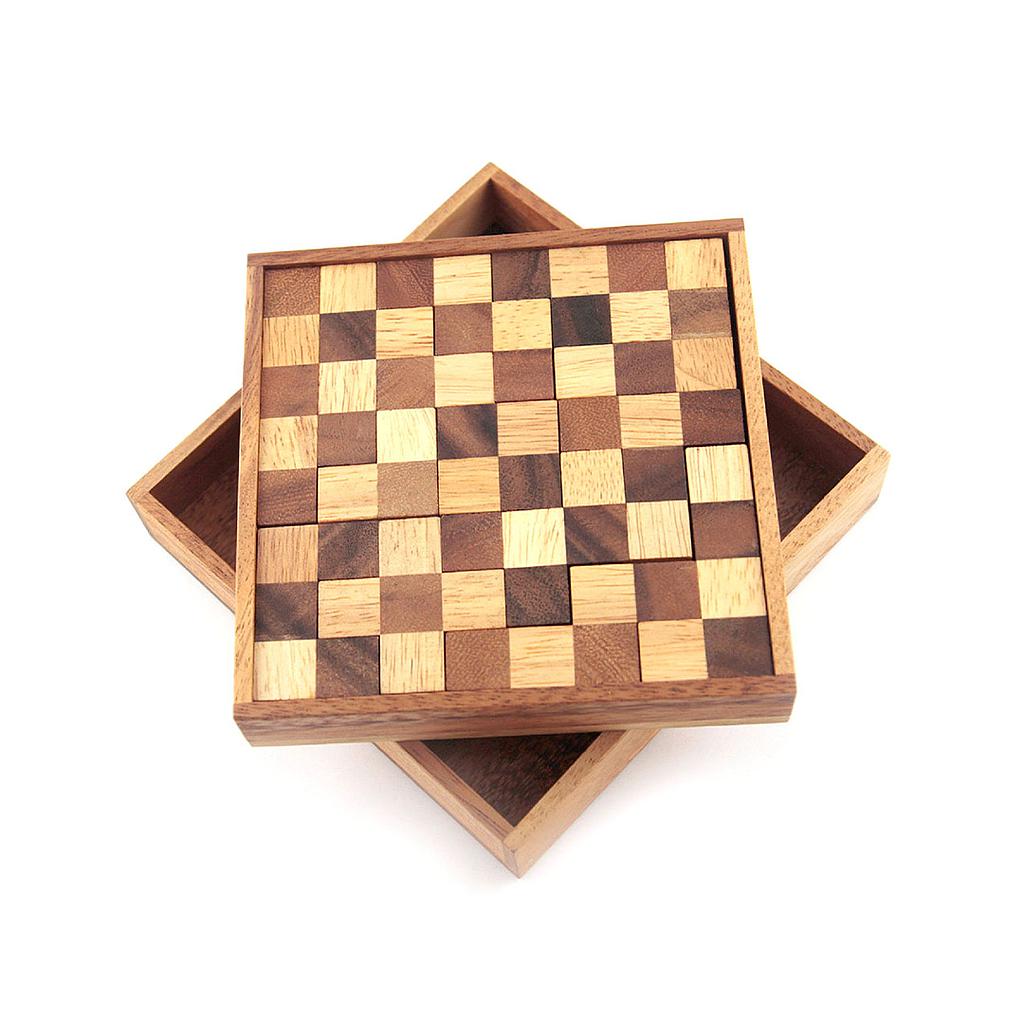 Pentominoes chess puzzle (Brown-White)