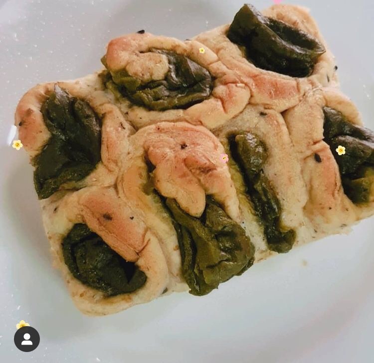 ขนมปังขดไส้ชาเขียว (มัทฉะ)