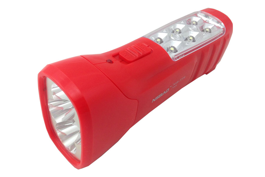 ไฟฉายเล็ก รุ่น YG-3726R สีแดง
แบตเตอรี่สามารถเก็บไฟได้ 350 mAH  การชาร์จไฟ  สามารถชาร์จไฟได้ประมาณ 200 ครั้งขึ้นไป
ไฟฉายความแรงสูง  ด้านหน้าใช้หลอด LED 4 ดวง   ให้ความสว่างมาก ลำแสงส่องได้ไกล   และประหยัดไฟ 
ไฟฉายความแรงสูง  ด้านข้างใช้หลอด LED 6 ดวง   ให้ความสว่างมาก ลำแสงส่องมุมกว้าง  และประหยัดไฟ
