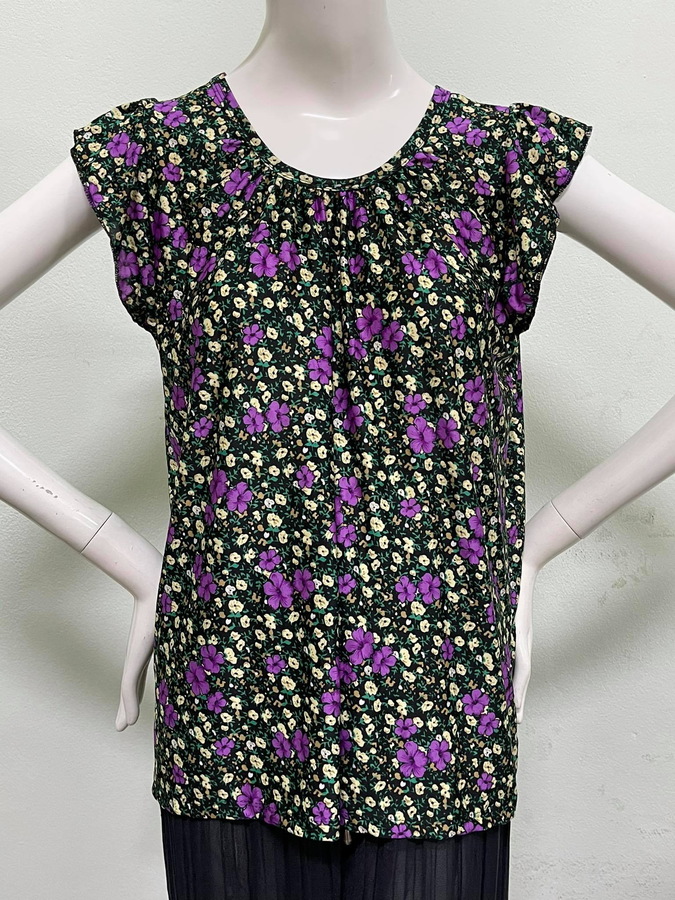 เสื้อแขนระบายดอกพิทูเนียสีม่วง