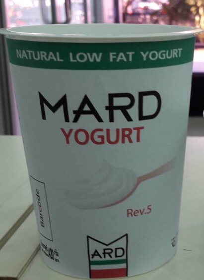 yoghurt, plain and natural.