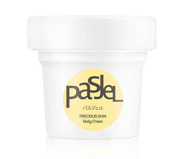Pasjel Precious Skin Body cream.The combination of alpha-arbutin, collagen, cucumber seed extract, vitamin E, olive oil, jojoba oil and natural extracts to reduce stretch marks, protect your skin from wrinkles and make your skin healtier.