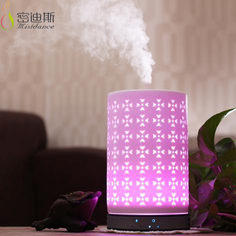 สิรีน เครื่องพ่นอโรมา ultrasonic เซรามิคสีขาวทรงสูง
