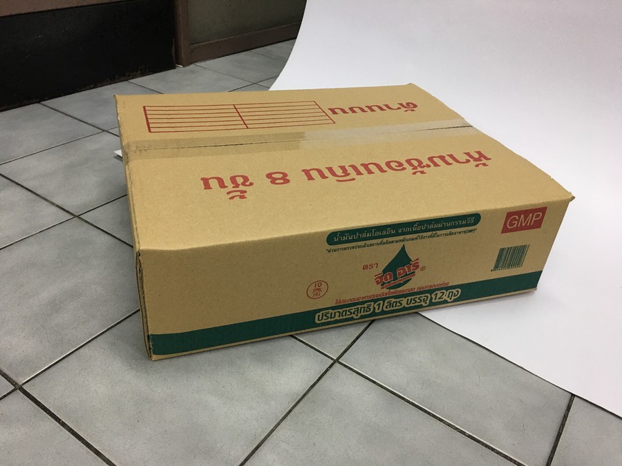 น้ำมันปาล์มโอเลอินจากเนื้อปาล์มผ่านกรรมวิธี บรรจุกล่องจำนวน12ถุง/กล่อง