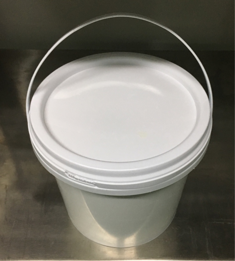 yoghurt, plain and natural.