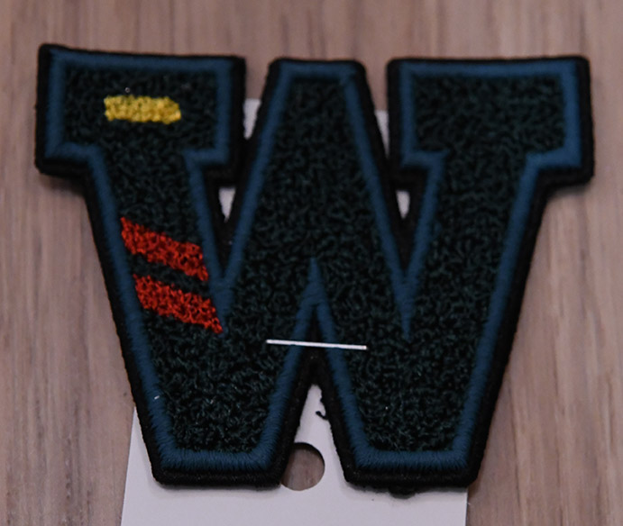 ป้ายอักษรขนนุ่ม W