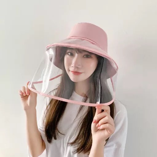 พลาสติกเฟสชิว ใช้ครอบหมวก ม้วนเก็บได้พกสะดวก กุ๊นขอบสีชมพู
