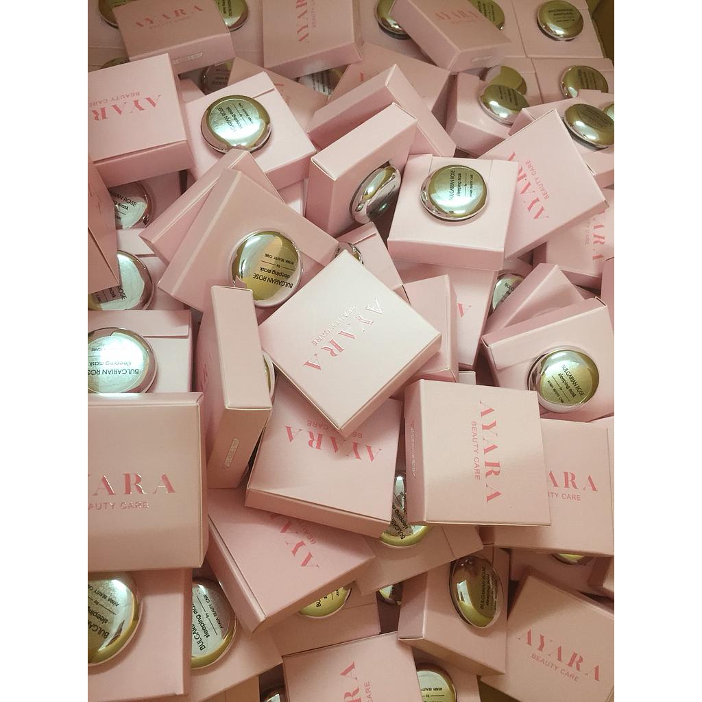 เนื้อเจลใสสีชมพูอ่อน  บรรจุแบบกระปุก